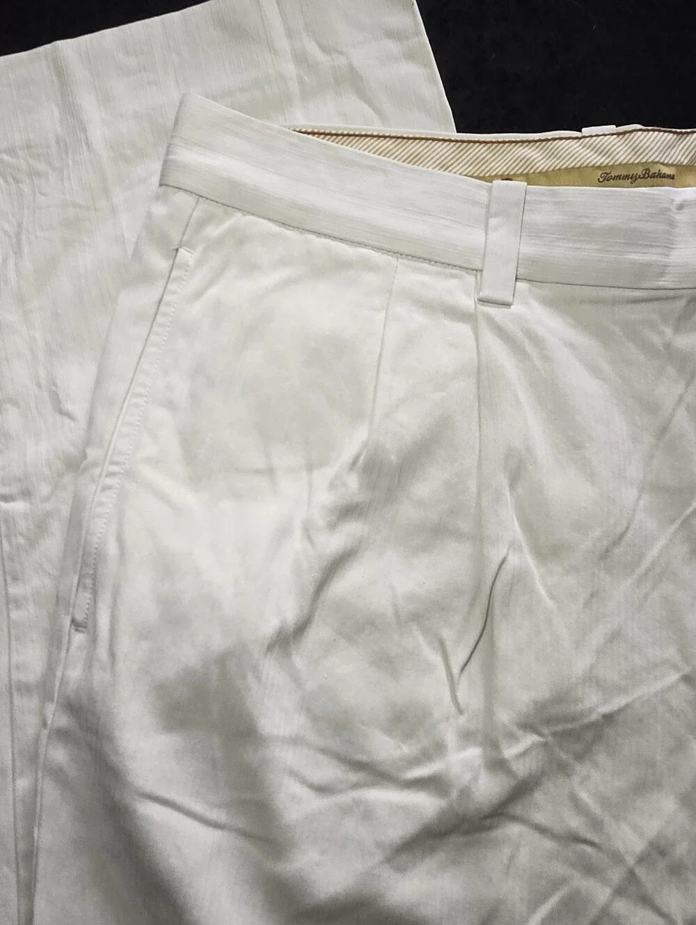 Tommy Bahama Pants Mens 38x28 Beige 80% Silk Blend Straight Leg Pleated Front
